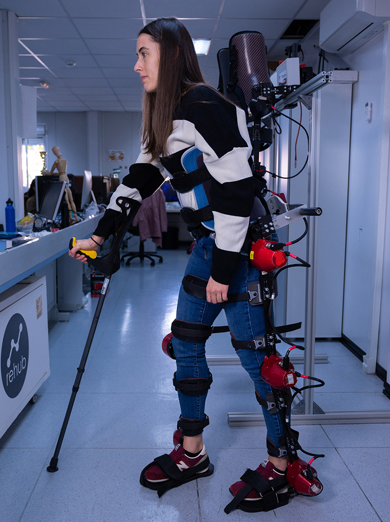 Exoesqueletos robóticos que ayudan al cerebro a caminar