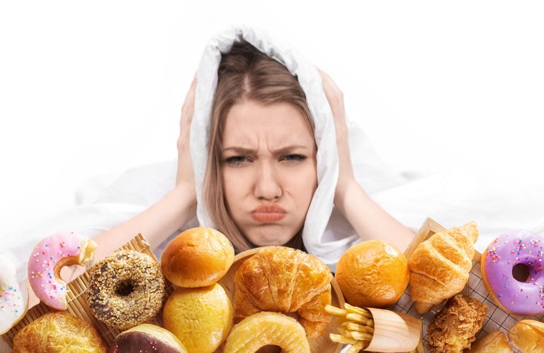 Dormir mal incrementa la tendencia a consumir comida insana
