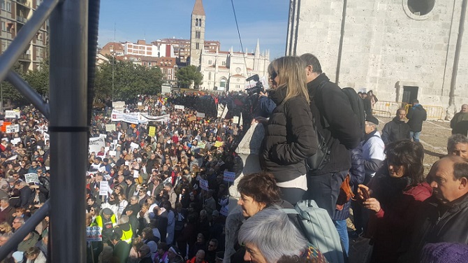 Castilla y León se echa a la calle por la sanidad pública