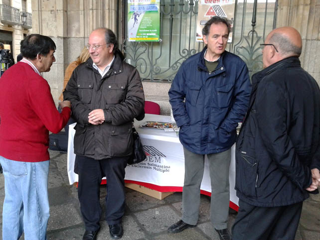 El PSOE muestra su apoyo a la labor de la Asociación Salmantina de Esclerosis Múltiple