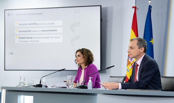 El Gobierno promete &laquo;una carrera atractiva, predecible y estable&raquo; para los investigadores espa&ntilde;oles