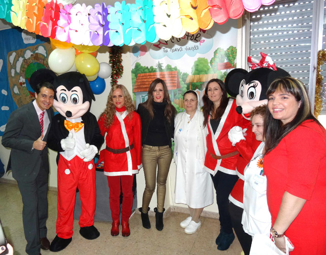 El aula hospitalaria del Clínico celebra una fiesta de Navidad