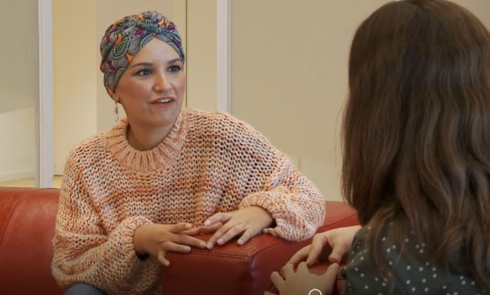 La AECC ayuda a personas con c&aacute;ncer a pasar sus primeras Navidades