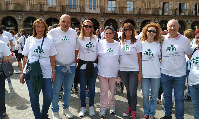 Salamanca hace visible el alzh&eacute;imer en una marcha que inicia los actos con motivo del D&iacute;a Mundial de la enfermedad