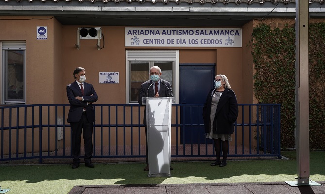 La Asociaci&oacute;n Ariadna ampl&iacute;a su centro de d&iacute;a para mejorar la atenci&oacute;n a las personas con autismo
