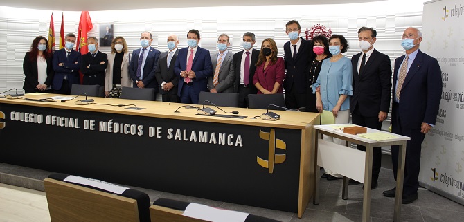 El presidente de los médicos de Salamanca pide ante Mañueco que se corrijan «los errores» y «el maltrato» de Sacyl a los profesionales