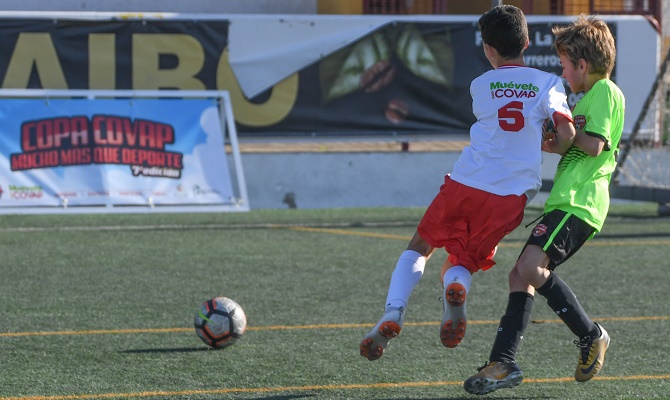 El deporte mejora el bienestar psicol&oacute;gico de los ni&ntilde;os y ayuda a eliminar los problemas en las relaciones sociales