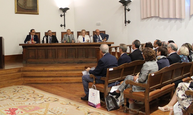 Calvo Arenillas: &laquo;La velocidad de la marcha y la actividad f&iacute;sica revitalizadora influyen positiva y directamente en los procesos cognitivos&raquo;