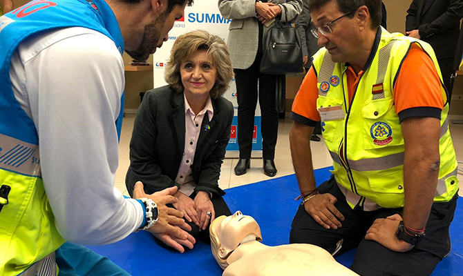 El hospital de Salamanca activa un protocolo para el tratamiento precoz de la parada cardiaca dentro del centro