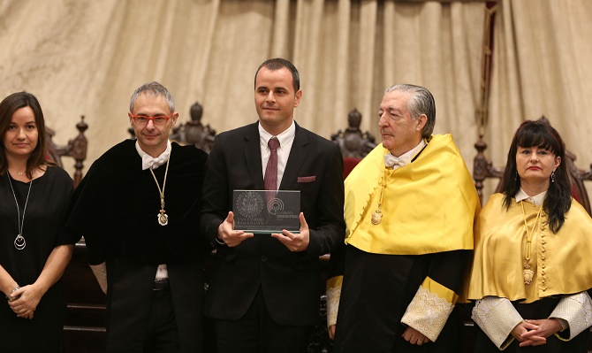 Premios para el primer fotof&aacute;rmaco contra el dolor y para un estudio sobre mapas de su frecuencia