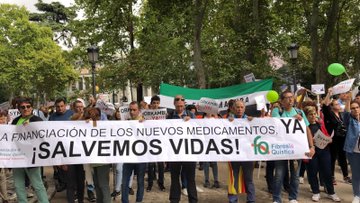 Cientos de personas se vuelven a manifestar en Madrid por los medicamentos para la fibrosis qu&iacute;stica