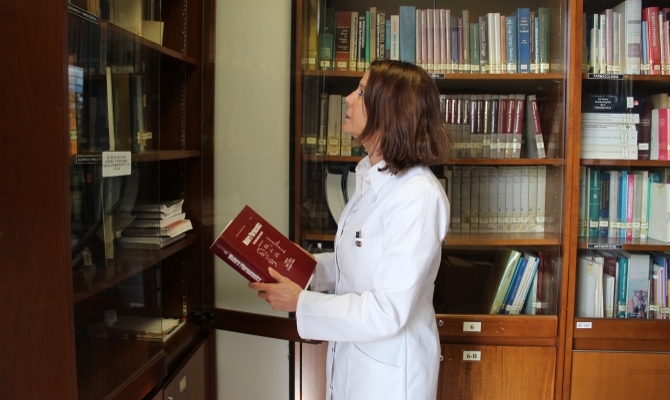 &laquo;La visi&oacute;n sobre las compa&ntilde;&iacute;as farmac&eacute;uticas es m&aacute;s negativa de lo que deber&iacute;a ser, porque si no fuera por ellas nos habr&iacute;amos quedado en la aspirina&raquo;