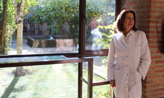 &laquo;La visi&oacute;n sobre las compa&ntilde;&iacute;as farmac&eacute;uticas es m&aacute;s negativa de lo que deber&iacute;a ser, porque si no fuera por ellas nos habr&iacute;amos quedado en la aspirina&raquo;