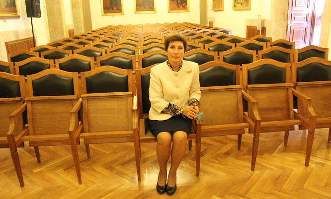 &laquo;Si no conseguimos que esta generaci&oacute;n vuelva a pensar, no vamos a ninguna parte; no se trata de que piensen los pol&iacute;ticos, sino de que pensemos todos&raquo;