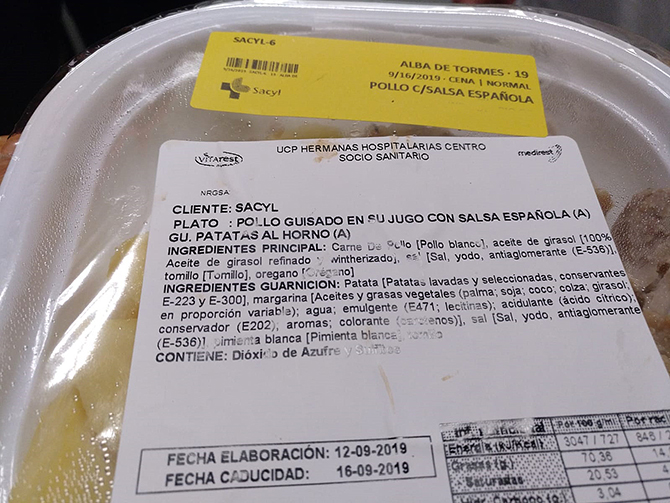 Alud de cr&iacute;ticas contra Sacyl por la calidad de la comida para el personal sanitario de guardia