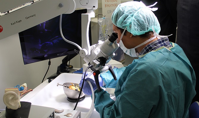 La Universidad de Salamanca estrena un laboratorio quir&uacute;rgico de base de cr&aacute;neo, &uacute;nico en Espa&ntilde;a, para la formaci&oacute;n en Otorrinolaringolog&iacute;a
