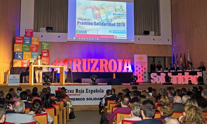 Un matrimonio de 71 y 73 a&ntilde;os, premio a la solidaridad por acoger a una ni&ntilde;a con par&aacute;lisis cerebral hace 16 a&ntilde;os