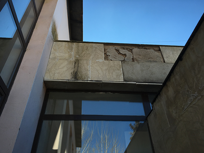 SATSE denuncia la existencia de goteras, humedades y moho en los centros de salud de Salamanca