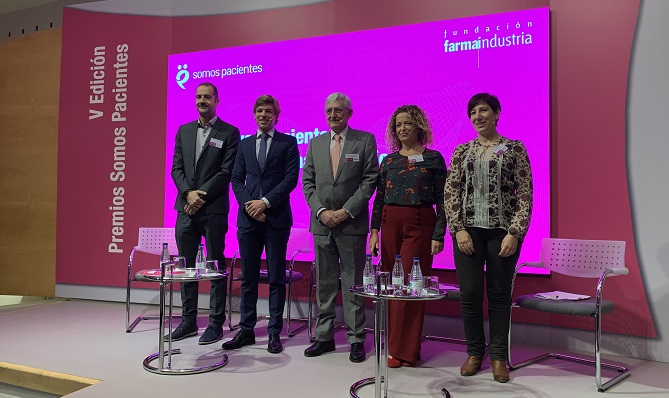 Somos Pacientes reconoce la labor de asociaciones de p&aacute;rkinson, crohn, salud mental, c&aacute;ncer infantil y acondroplasia
