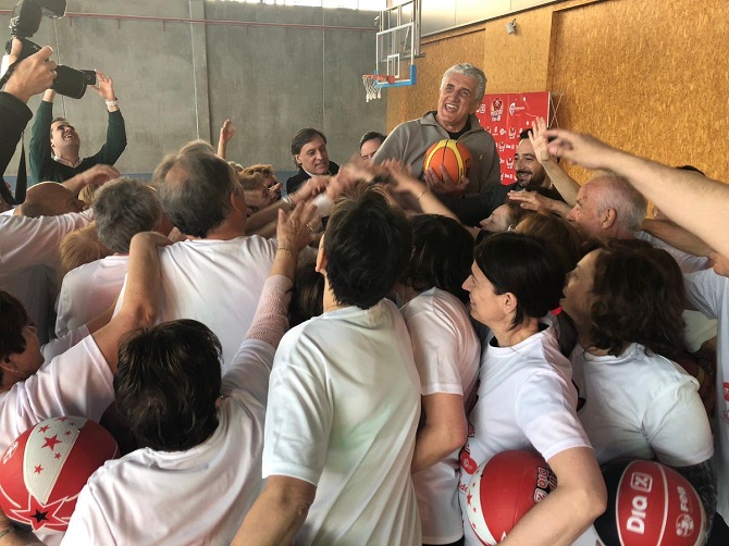 Salamanca acoge &lsquo;S&uacute;perSenior&rsquo; para promover la pr&aacute;ctica de baloncesto entre las personas mayores de 50 a&ntilde;os