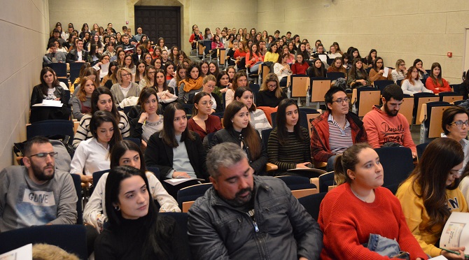 El abordaje multidisciplinar y el papel de la familia son fundamentales para un tratamiento m&aacute;s eficaz del ictus