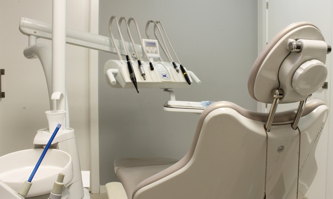 Los implantes dentales, entre los tratamientos odontol&oacute;gicos m&aacute;s demandados en 2020