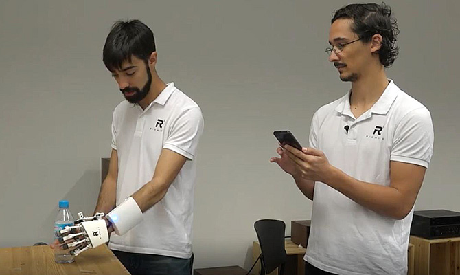 El proyecto de mano bi&oacute;nica de la Universidad de Salamanca, finalista de los X Explorer Awards 2019