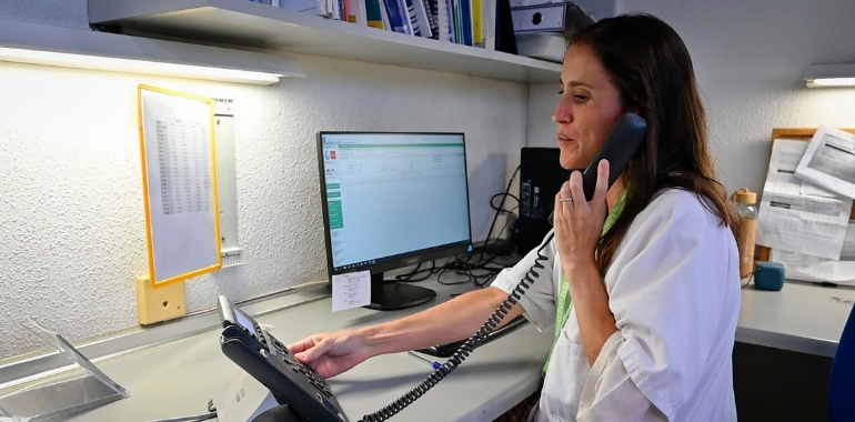 FarmaCenter, iniciativa pionera de atención telefónica a pacientes que recibieron el alta en Urgencias