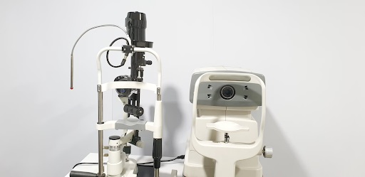 Lo que se debe y no se debe hacer al usar lentes de contacto