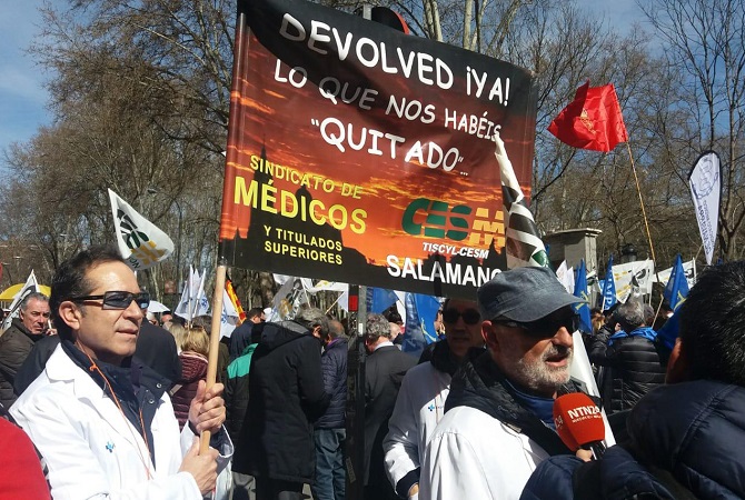 Los m&eacute;dicos lanzan un serio aviso en Madrid antes de convocar una huelga