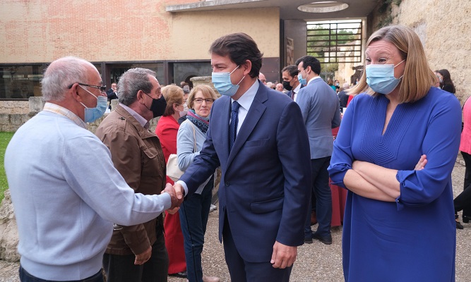 Plan pionero en Castilla y Le&oacute;n para combatir la soledad no deseada