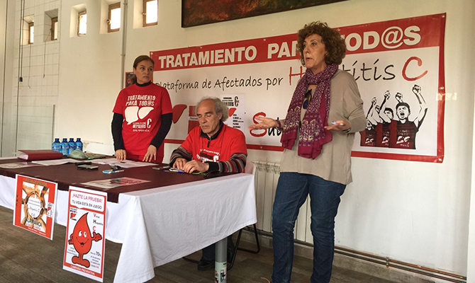 Los afectados por hepatitis C creen que con medicamentos gen&eacute;ricos se evitar&iacute;a el &laquo;abuso desproporcionado&raquo; de las farmac&eacute;uticas