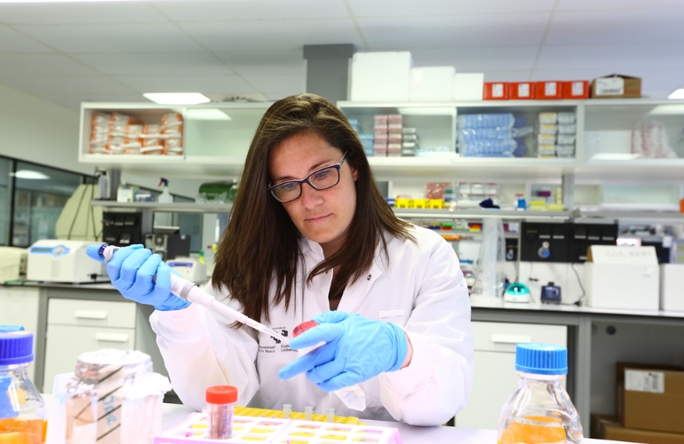 Más de 40 proyectos de investigación sobre el cáncer de mama financiados en 5 años por la AEI