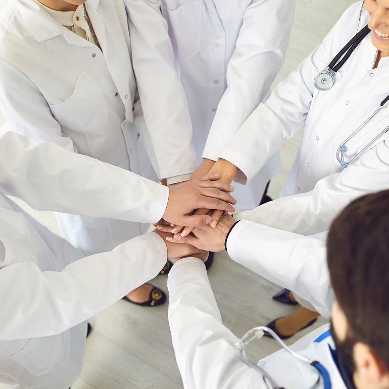 La importancia del trabajo en equipo en la atención del paciente 