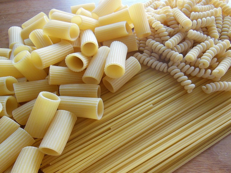 Comer pasta mejora los factores de riesgo metabólico en comparación con las patatas, el pan o el arroz refinados