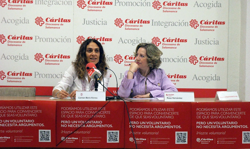 Cáritas apela al «instinto de ayudar» en su nueva campaña de voluntariado