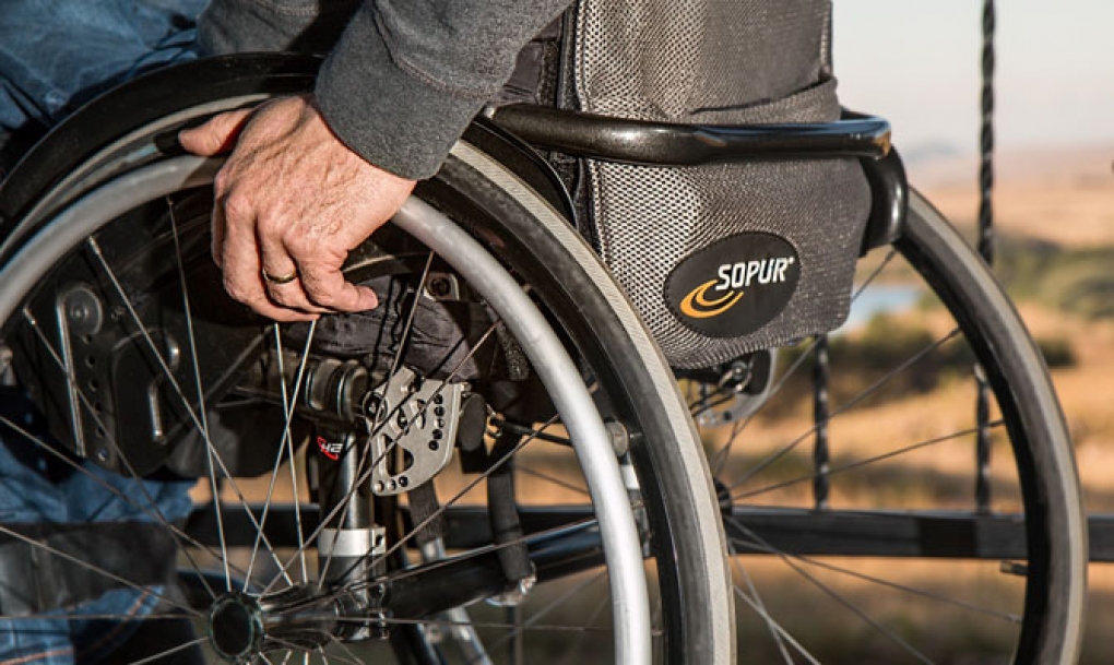 Un tercio de las personas con discapacidad tiene problemas para acceder y moverse dentro de edificios