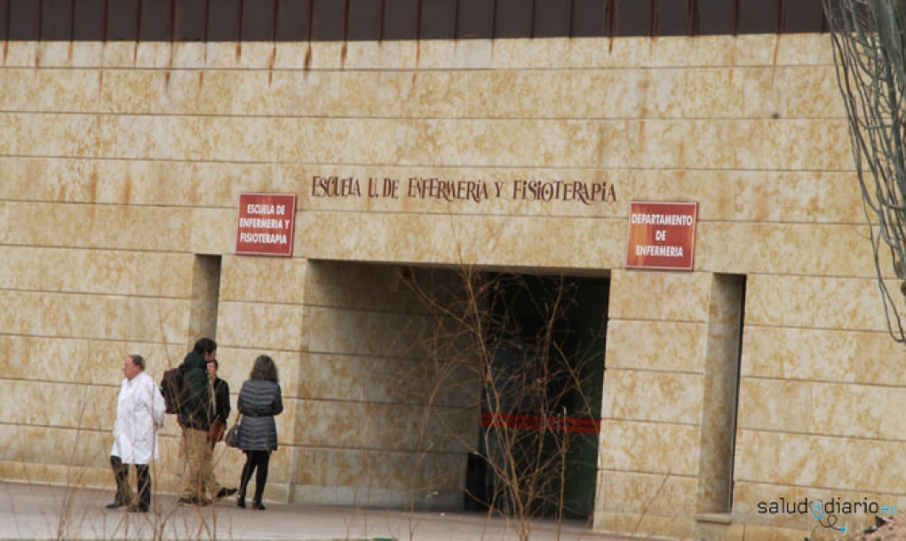 Una enfermera de Salamanca gana el certamen científico regional por el uso del móvil para evaluar los factores de riesgo cardiovascular