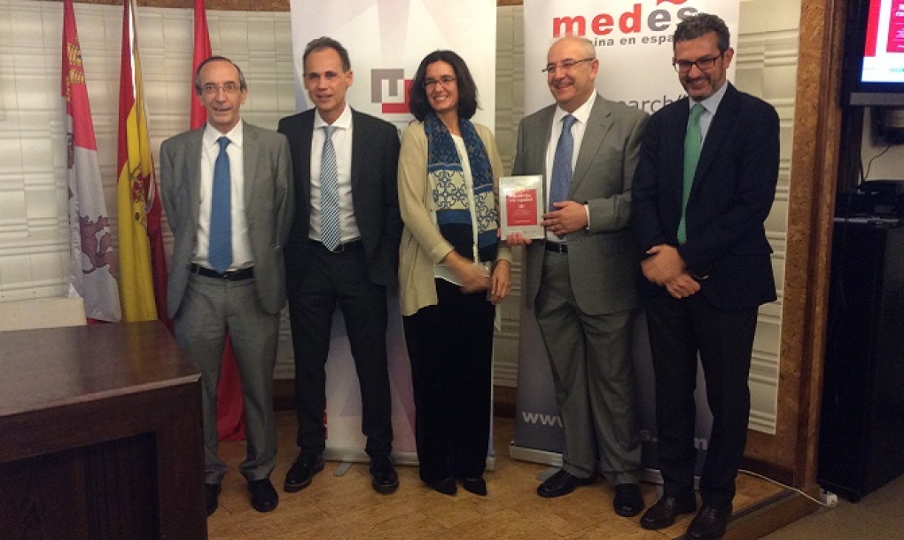 Vuelve el médico de las palabras