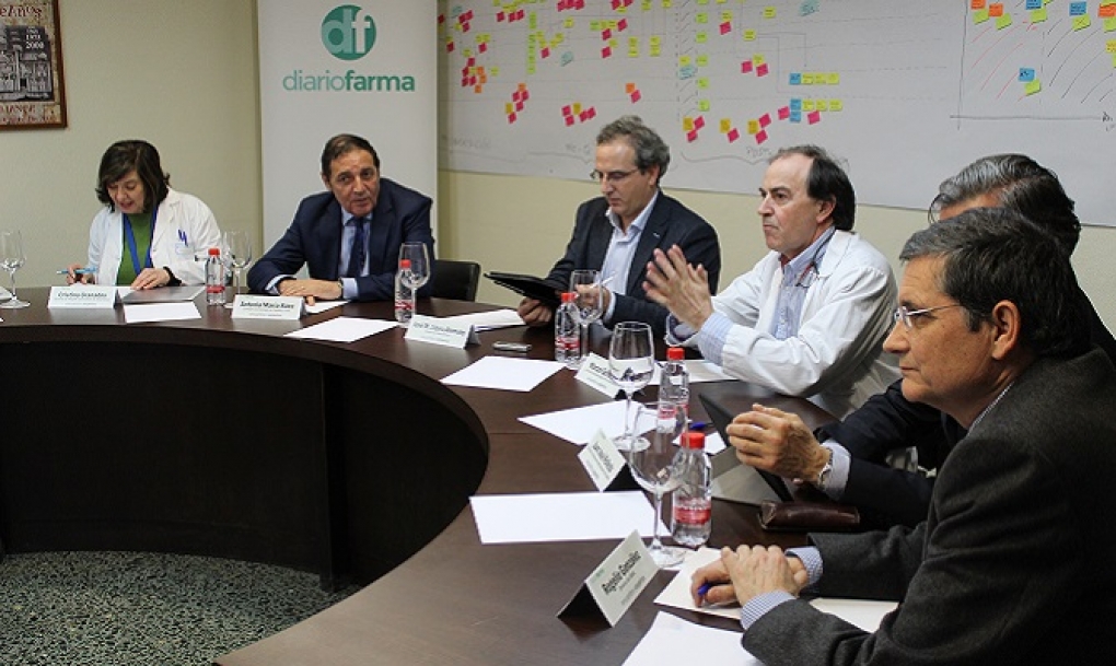 «La gerente del hospital de Salamanca huye antes de que la echen, al dejar el centro con el desprestigio más grande de toda su historia»