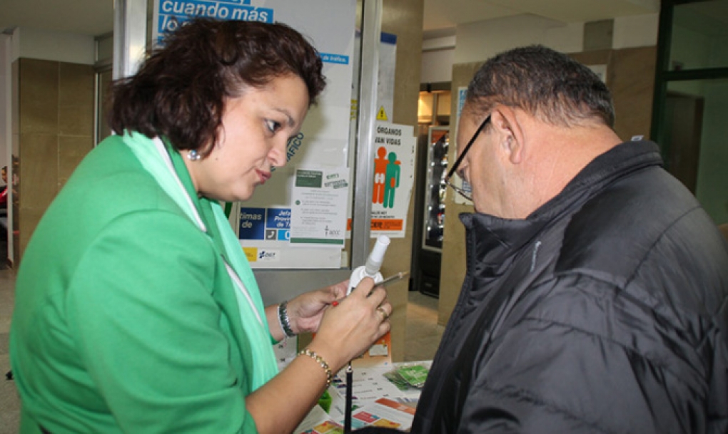La AECC organiza acciones informativas con motivo del Día Internacional del Cáncer de Pulmón
