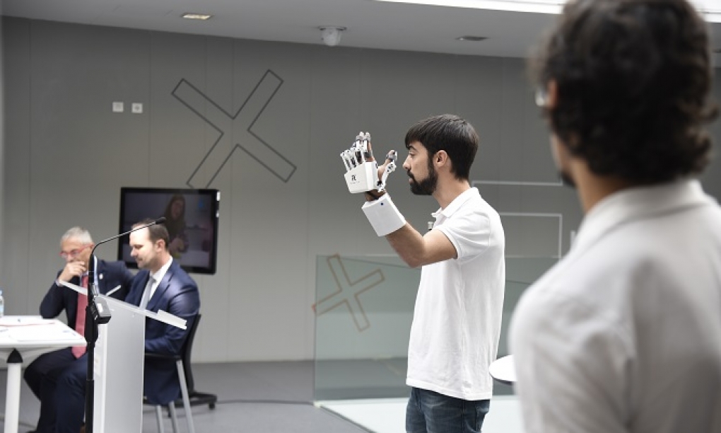 Universidad de Salamanca y Telefónica crean una cátedra para la resolución de problemas sociales gracias a la tecnología