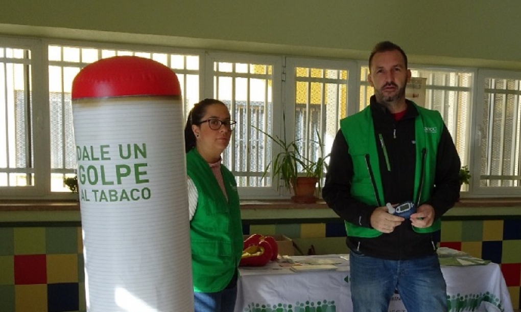 La AECC se moviliza frente al tabaco con motivo del Día Internacional del Cáncer de Pulmón