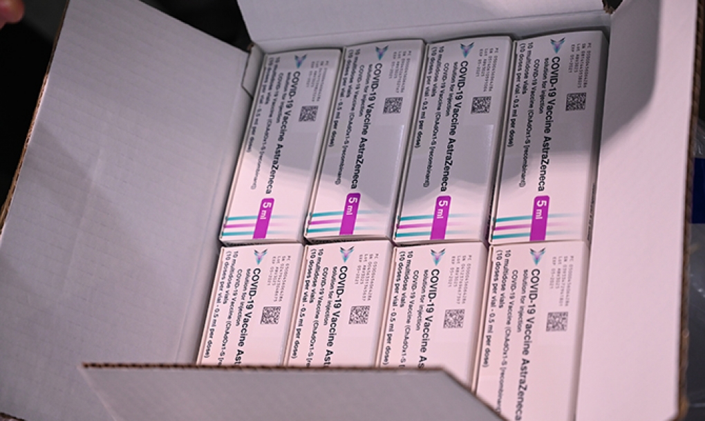 Sanidad investiga ya tres casos trombóticos relacionados con AstraZeneca, entre ellos una profesora de 43 años fallecida en Marbella