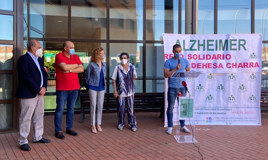 Zancadas de solidaridad por las personas con alzhéimer