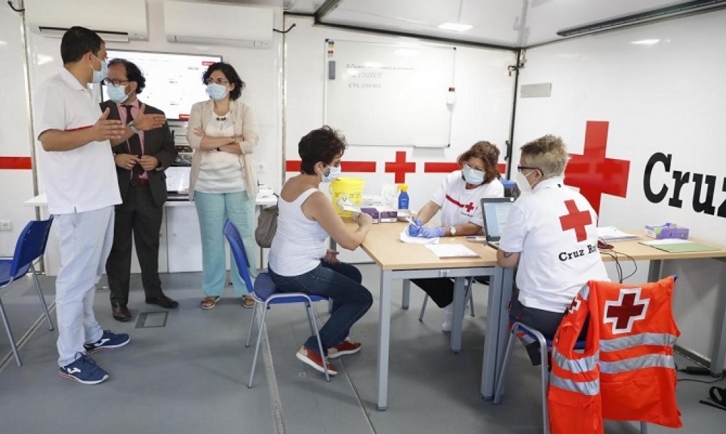 Las medidas restrictivas no logran frenar la COVID-19 en España, que suma otros 8.581 contagios y 42 muertos