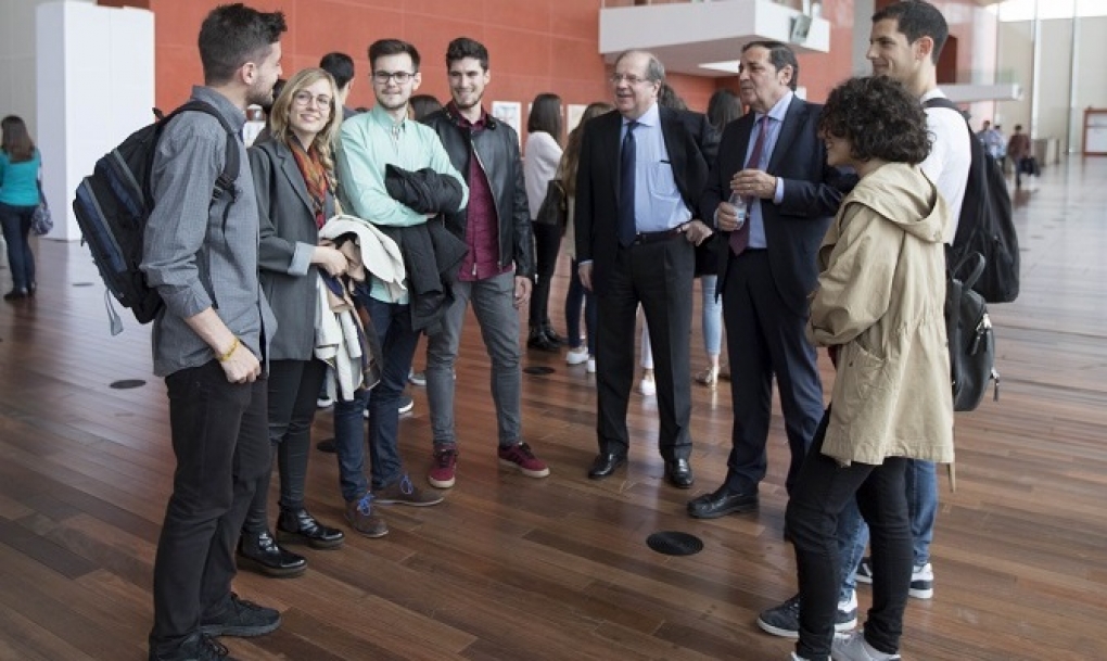 El leve aumento de MIR en 2019 resulta insuficiente para algunas especialidades