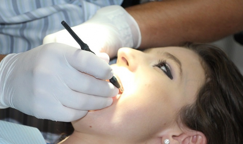 ‘Di NO al sangrado de encías’, lema del Día de la Periodoncia