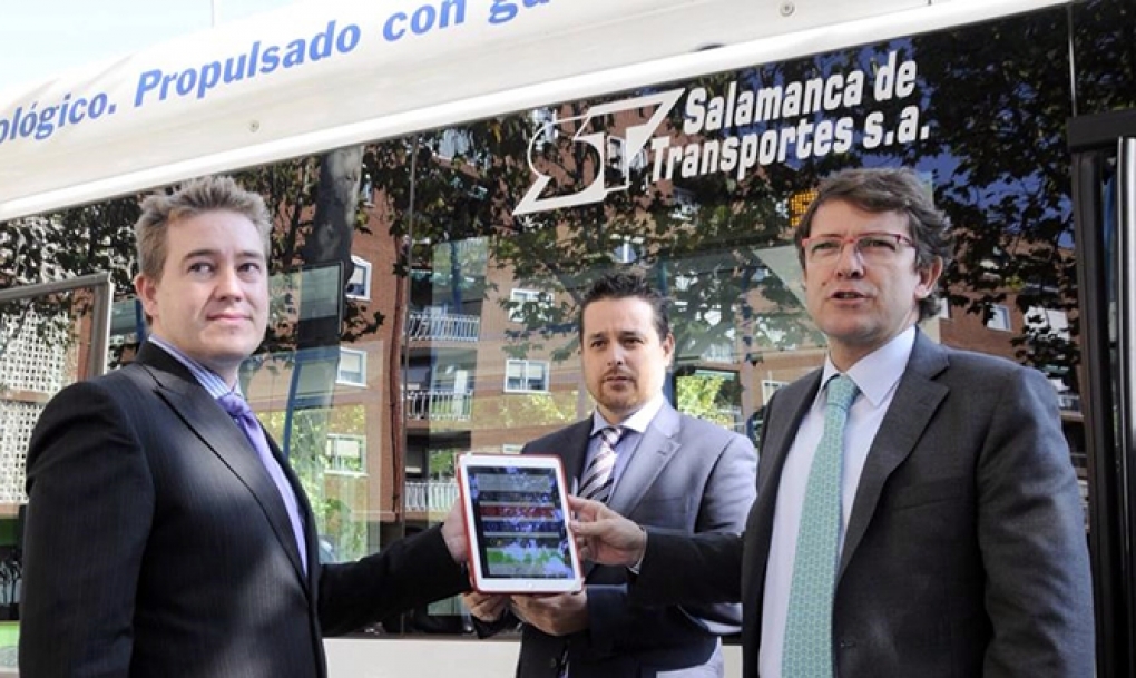 Los autobuses urbanos de Salamanca incorporan mejoras adaptadas a las personas con discapacidad visual