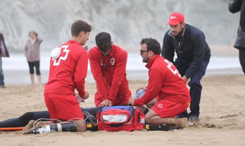 Cruz Roja estará presente en más de 250 playas españolas con 1.200 efectivos en labores de salvamento y socorrismo